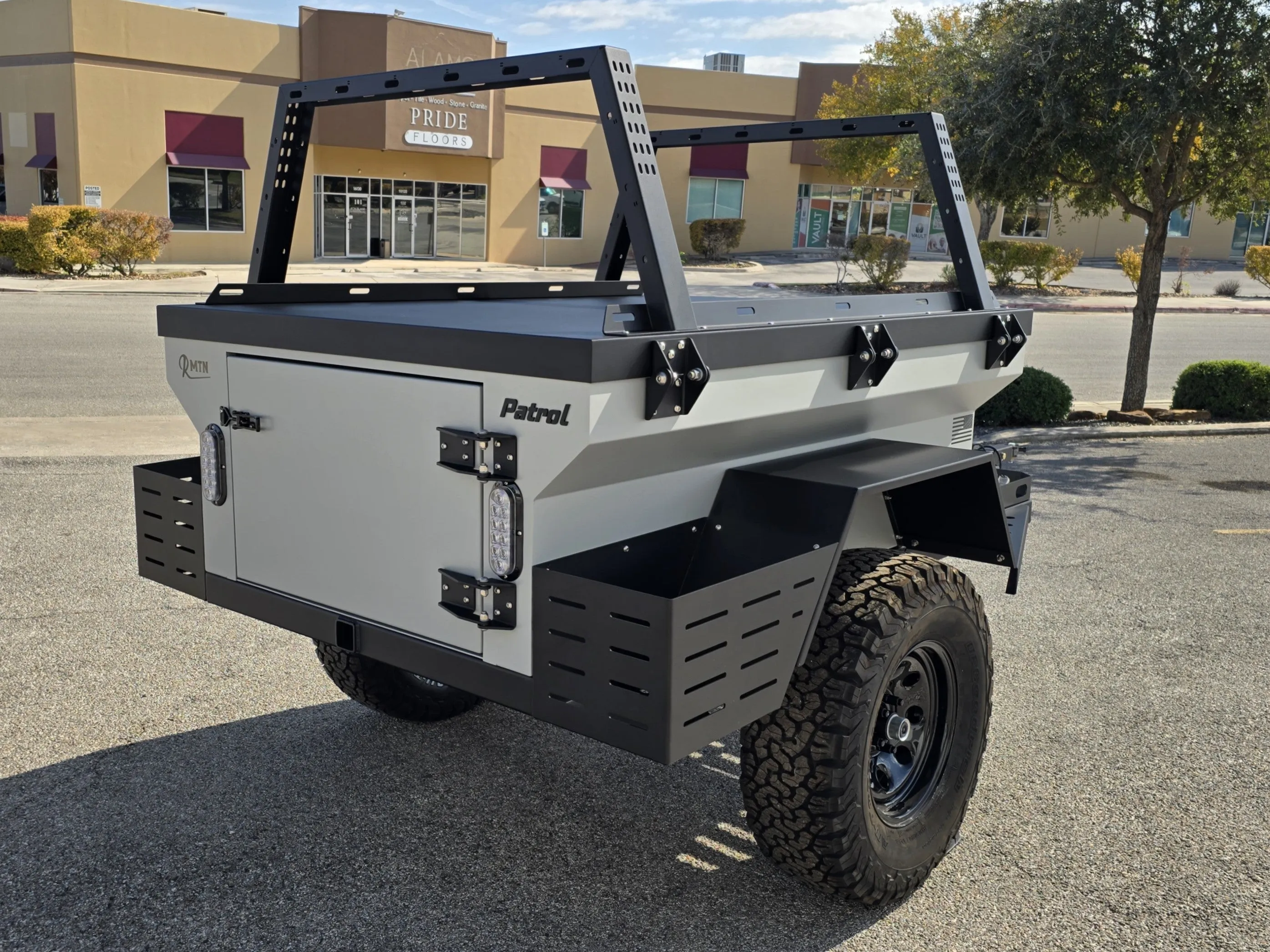 2025 Rustic Mountain Overland Patrol XC - SHOW DEMO SALE!!