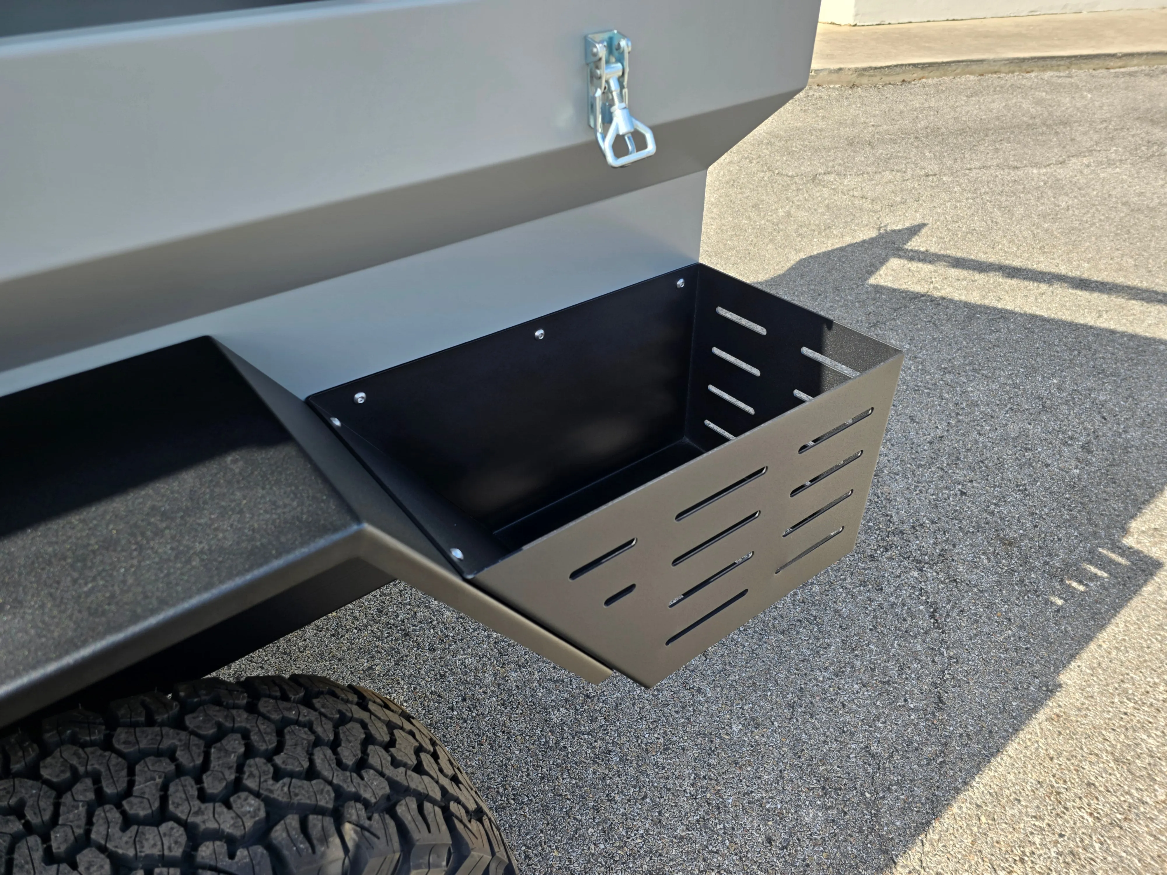 2025 Rustic Mountain Overland Patrol XC - SHOW DEMO SALE!!