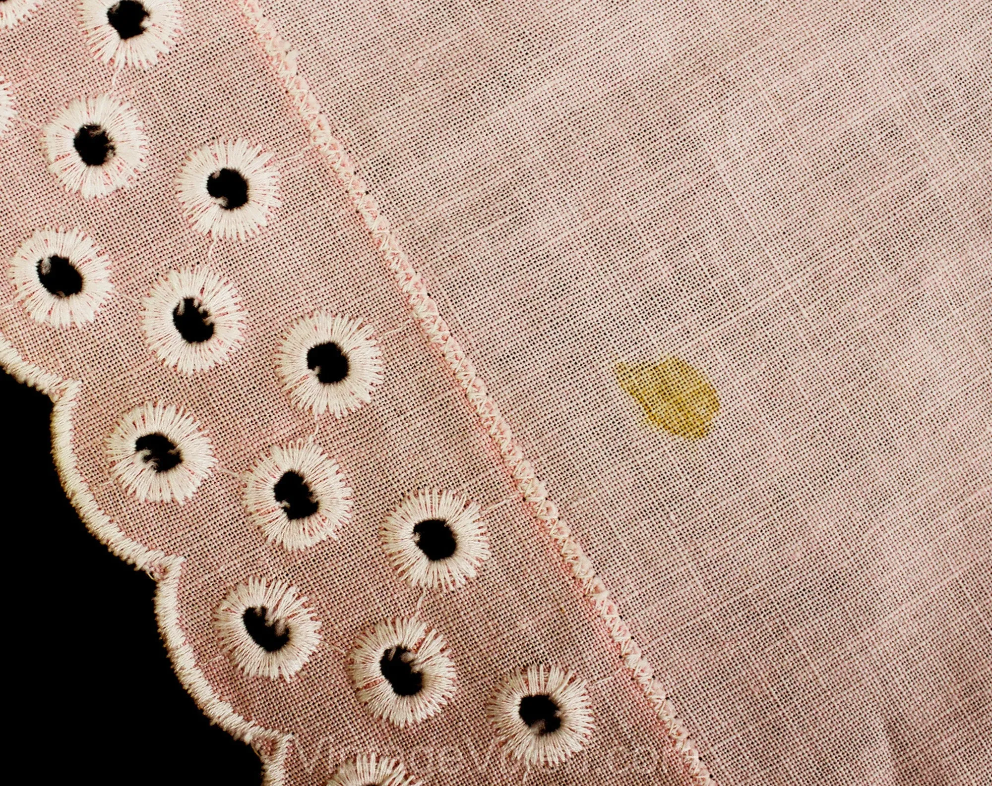 Linen Table Runners Set of 2 Plus Extra Centerpiece - Pastel Pink 1940s 50s Polka Dot Embroidery & Scallops - Spring Summer Table Cloth Set
