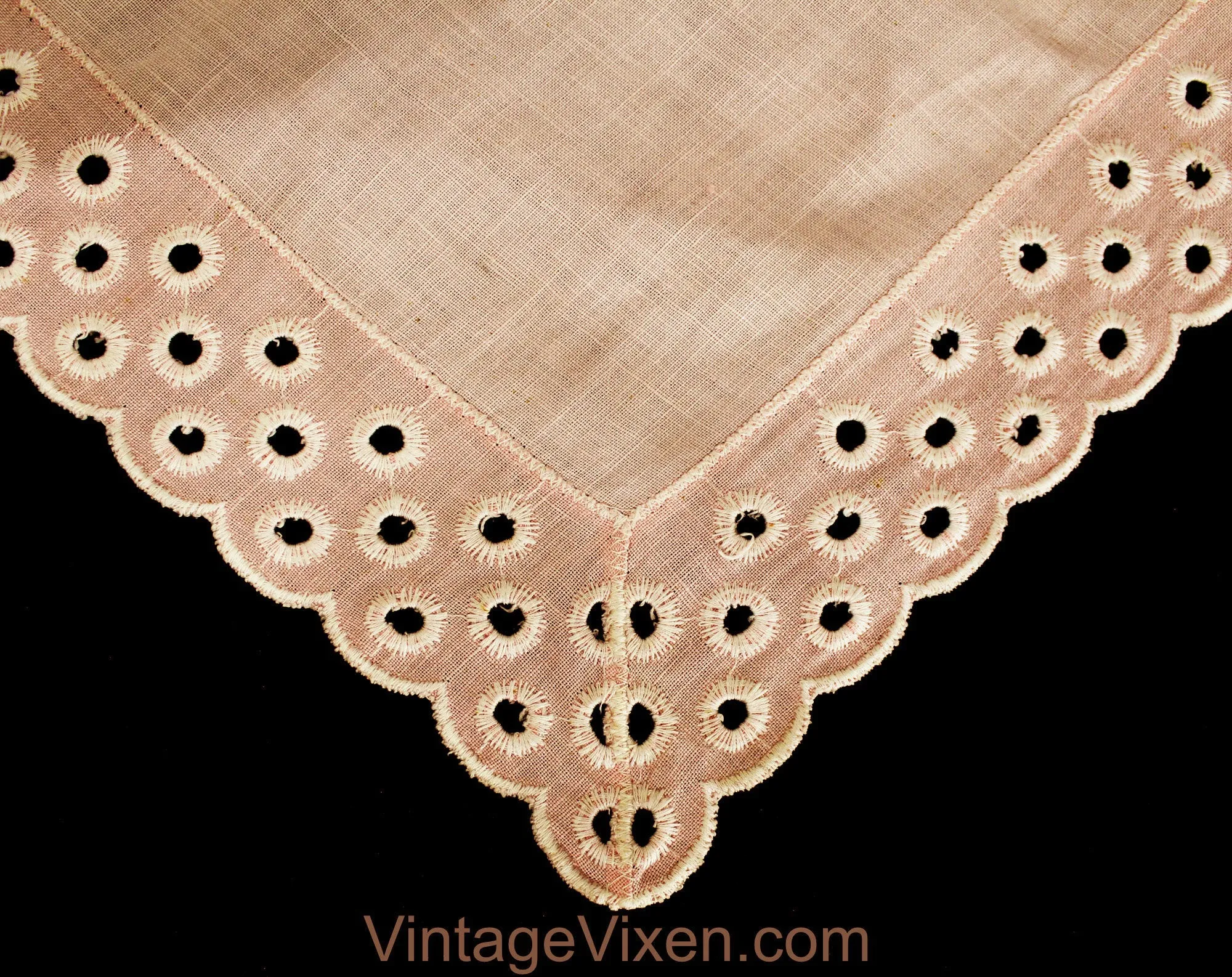 Linen Table Runners Set of 2 Plus Extra Centerpiece - Pastel Pink 1940s 50s Polka Dot Embroidery & Scallops - Spring Summer Table Cloth Set