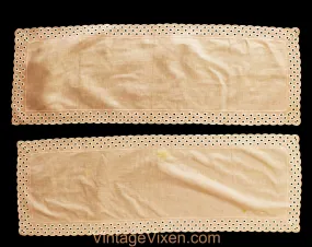Linen Table Runners Set of 2 Plus Extra Centerpiece - Pastel Pink 1940s 50s Polka Dot Embroidery & Scallops - Spring Summer Table Cloth Set