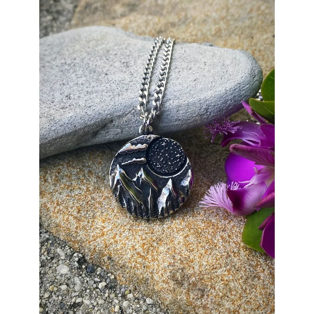 MOUNTAIN VIEW NECKLACE